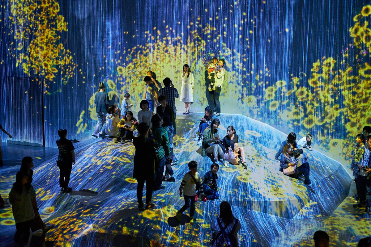 Integrating Interactive Art for Memorable Event Experiences
